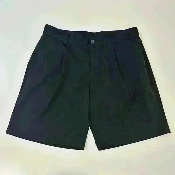 Adidas Climate Black Front Pleat Shorts Size 36 - Picture 1 of 3